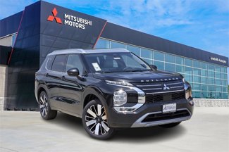 New 2025 Mitsubishi Outlander SEL image 1