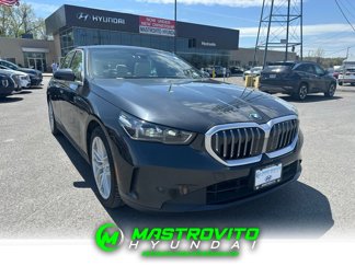 Used 2024 BMW 540i xDrive w/ Premium Package image 1