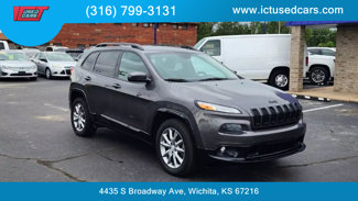 Used 2018 Jeep Cherokee Latitude image 1