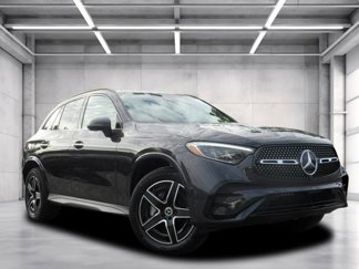 Used 2025 Mercedes-Benz GLC 300 image 1