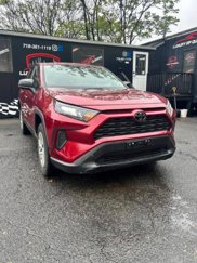 Used 2022 Toyota RAV4 LE image 1