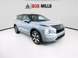 New 2025 Mitsubishi Outlander SEL image 1
