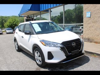 Used 2023 Nissan Kicks S image 1
