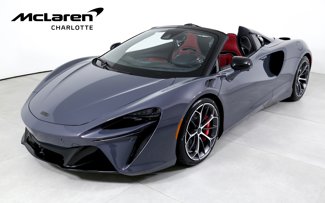 Used 2025 McLaren Artura Spider image 1