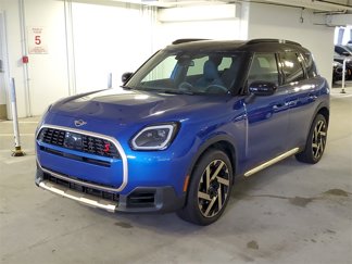 Used 2025 MINI Cooper Countryman S image 1