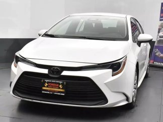 Used 2024 Toyota Corolla LE image 1