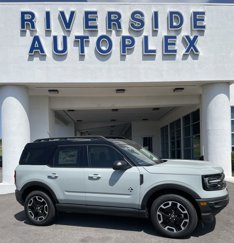 New 2024 Ford Bronco Sport Outer Banks w/ Tech Package image 1