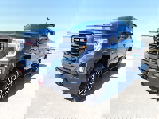 Used 2022 GMC Sierra 1500 AT4 w/ AT4 Preferred Package image 1
