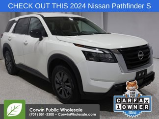 Used 2024 Nissan Pathfinder S image 1