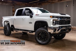 Used 2025 Chevrolet Silverado 2500 LT w/ Texas Edition image 1
