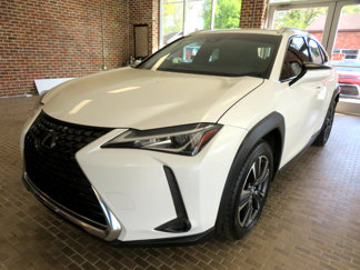 Used 2021 Lexus UX 200 image 1
