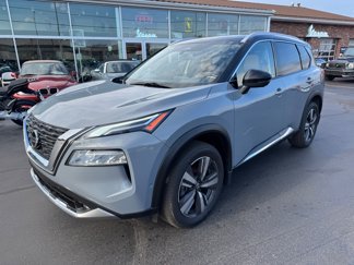 Used 2021 Nissan Rogue Platinum image 1