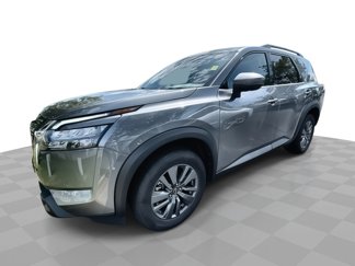 Used 2024 Nissan Pathfinder SV image 1