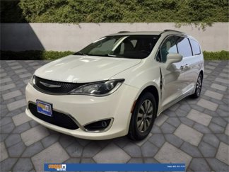 Used 2019 Chrysler Pacifica Touring-L Plus image 1