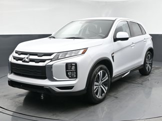 New 2025 Mitsubishi Outlander Sport SE image 1
