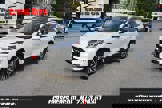 Used 2022 Ford Escape Titanium image 1