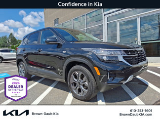 Certified 2024 Kia Seltos LX image 1