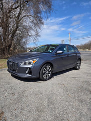 Used 2018 Hyundai Elantra GT image 1