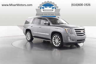 Used 2019 Cadillac Escalade Luxury image 1