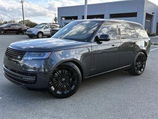 New 2025 Land Rover Range Rover SE image 1