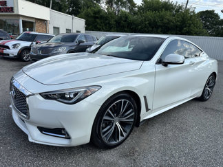Used 2018 INFINITI Q60 3.0t Luxe image 1