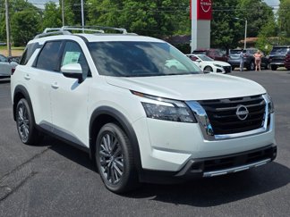 New 2025 Nissan Pathfinder SL w/ SL Premium Package image 1