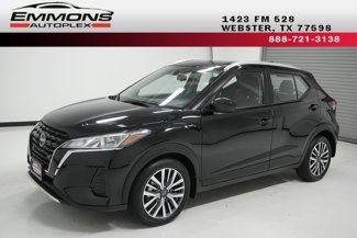 Used 2024 Nissan Kicks SV image 1