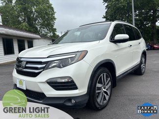 Used 2017 Honda Pilot Touring image 1