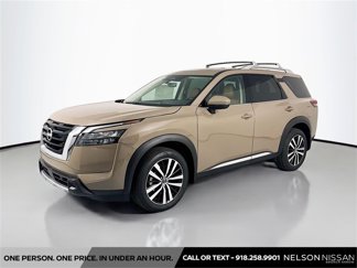 New 2025 Nissan Pathfinder Platinum image 1