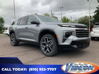 New 2025 Chevrolet Traverse High Country image 1