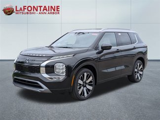 New 2025 Mitsubishi Outlander SEL image 1