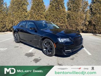 Used 2023 Chrysler 300 Touring L w/ Popular Equipment Group image 1