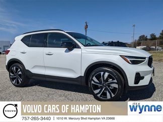 New 2025 Volvo XC40 B5 Ultra w/ Climate Package image 1