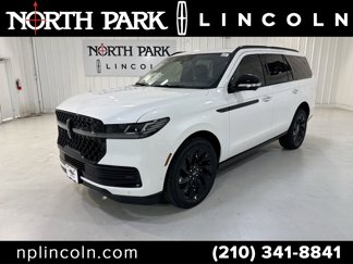 New 2025 Lincoln Navigator Reserve w/ Jet Appearance Package image 1