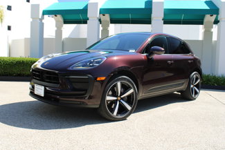 Certified 2024 Porsche Macan image 1