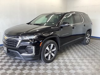 Used 2022 Chevrolet Traverse LT w/ LT Premium Package image 1