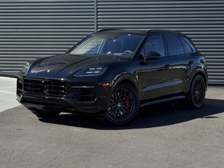 New 2026 Porsche Cayenne GTS video 1