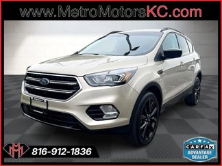Used 2018 Ford Escape SE w/ SE Sport Appearance Package image 1