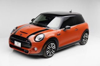 Used 2019 MINI Cooper S w/ Premium Package image 1