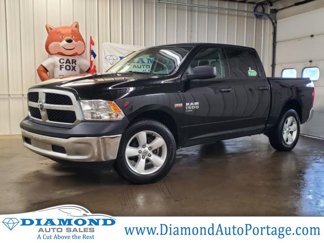 Used 2019 RAM 1500 Classic SLT image 1