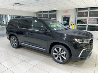 New 2025 Honda Pilot Elite image 1