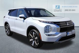 New 2025 Mitsubishi Outlander SE image 1