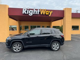 Used 2022 Jeep Compass Limited image 1