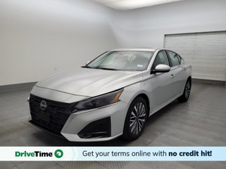 Used 2024 Nissan Altima 2.5 SV w/ SV Premium Package image 1