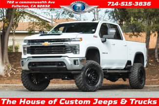 Used 2024 Chevrolet Silverado 2500 LT image 1