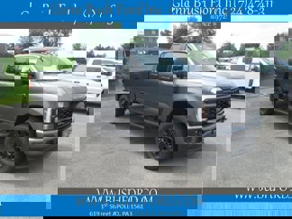 New 2025 Ford F350 4x4 Crew Cab Super Duty image 1