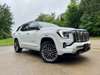 New 2026 GMC Terrain Denali w/ LPO, Floor Liner Package image 1