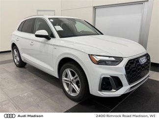 New 2025 Audi Q5 e Premium Plus image 1