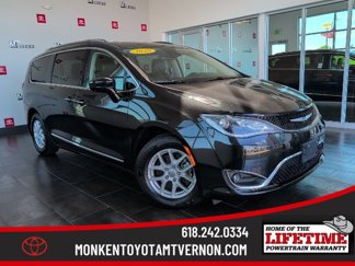Used 2020 Chrysler Pacifica Touring-L w/ Advanced Safetytec Group image 1