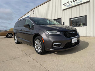 Used 2021 Chrysler Pacifica Touring-L w/ Uconnect Theater Family Group image 1
